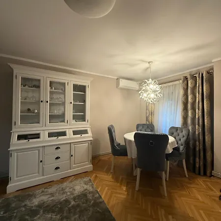 Zen Apartment *